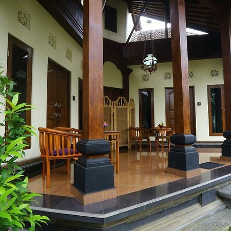 אובוד Loka Sari Guest House And Spa מראה חיצוני תמונה