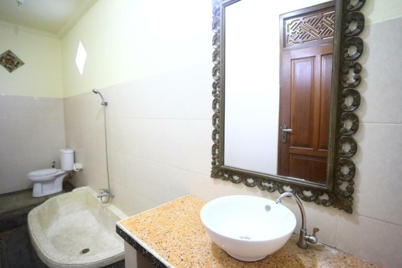 אובוד Loka Sari Guest House And Spa מראה חיצוני תמונה